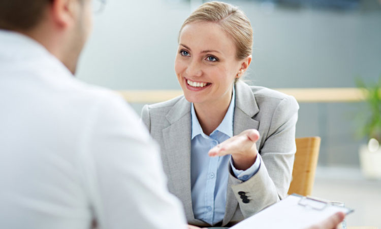Tips trả lời “Vì sao em chọn công việc trái ngành học?”